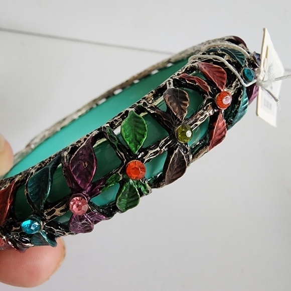 NWT Turquoise Antique Metal Leaf Crystal Tube Beaded Bangle Bracelet - Picture 5 of 8